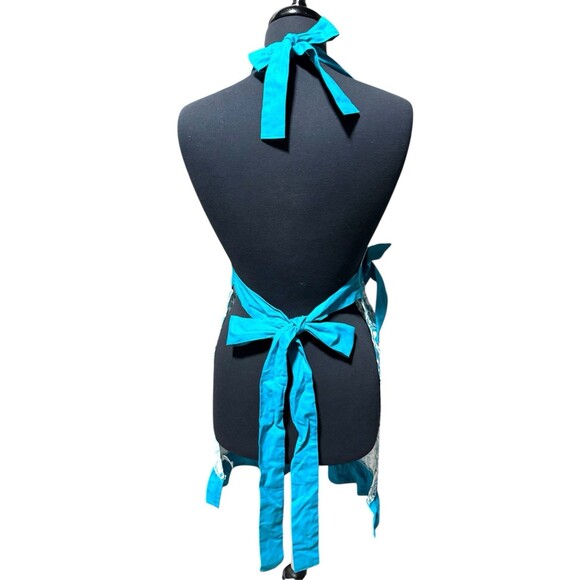 2 Kitchen/Garden Aprons Gourmet Club Spring Shop NWT Excellent Condition Bows - Picture 6 of 7
